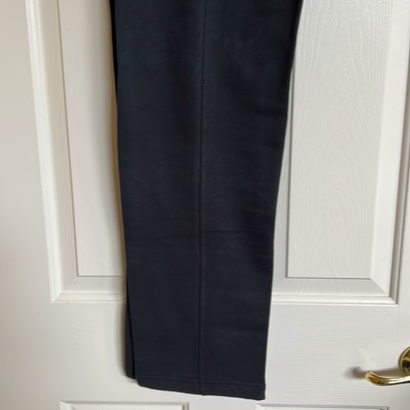 NWOT Nike sweatpants - Picture 4 of 7